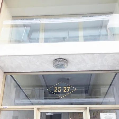 Apartment Urban Comfort 2 Bdrm Next To Metro *