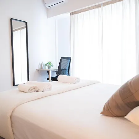 Urban Comfort 2 Bdrm Next To Metro *